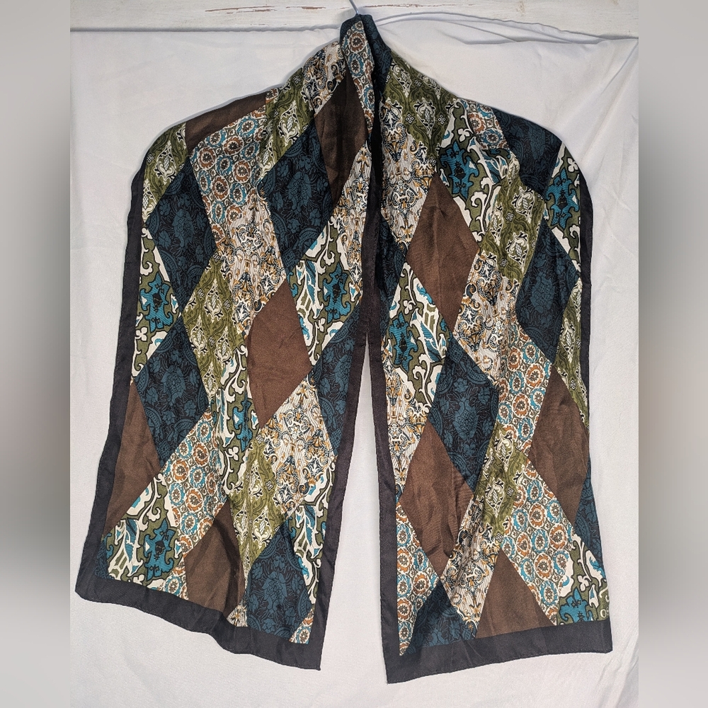 Oscar De La Renta 100% Silk Scarf